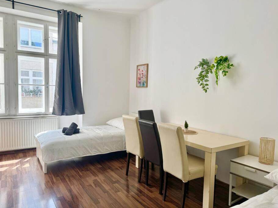 Apartment Classical - 5 Min To Center